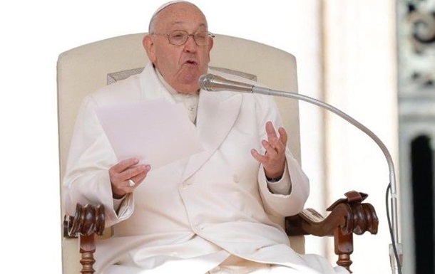 Папа Римский призвал Украину "искать мир"