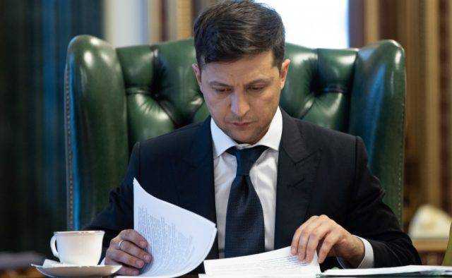 Зеленский подписал закон: как проверят субсидиантов