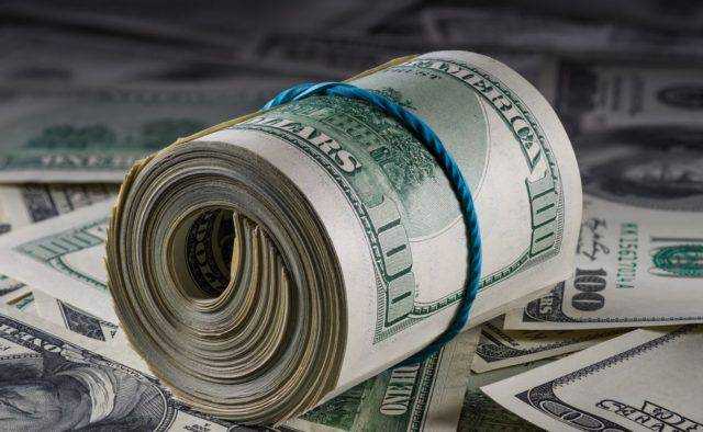 Официальный курс гривны установлен на уровне 26,49 грн/доллар