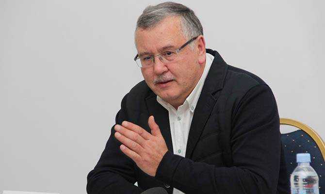 Гриценко о предложение Тимошенко: Сезонный авитаминоз