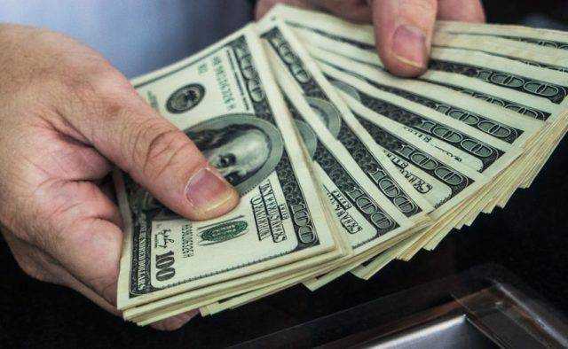 Основные курсы валют на 27 марта установлены