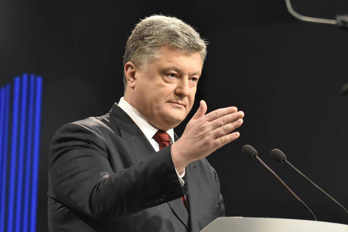Порошенко будет судиться не с журналистами Плюсов, а конкретно с телеканалом