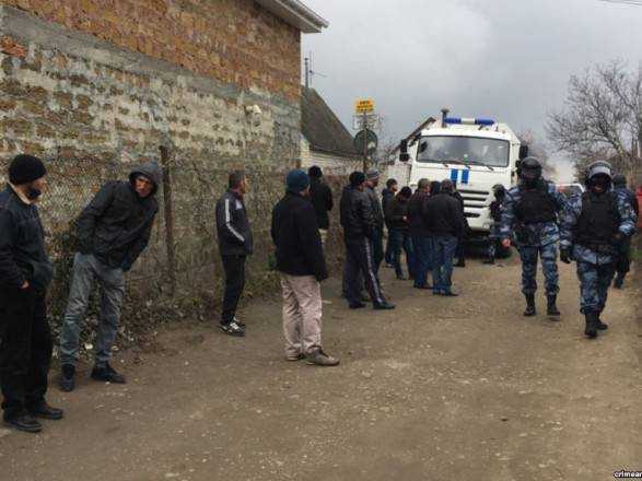 Суд в оккупированном Крыму отправил под стражу 9 задержанных крымских татар