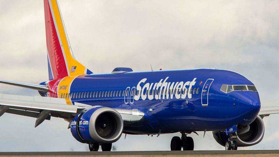 В США экстренно посадили Boeing 737 MAX: подробности ЧП со скандальной моделью самолета