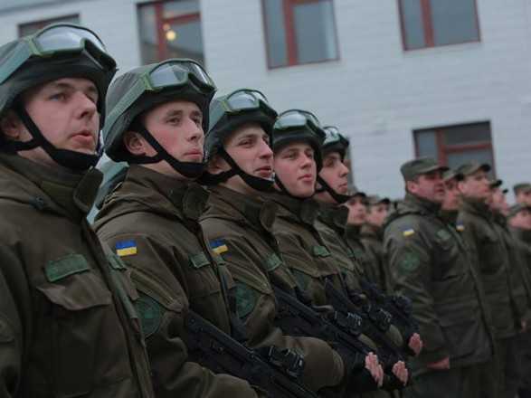 В Нацгвардии служат более 20 тысяч контрактников