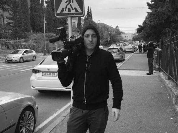 У Грузії поліція взялась розслідувати смерть журналіста, якого жорстоко побили противники ЛГБТ-спільноти