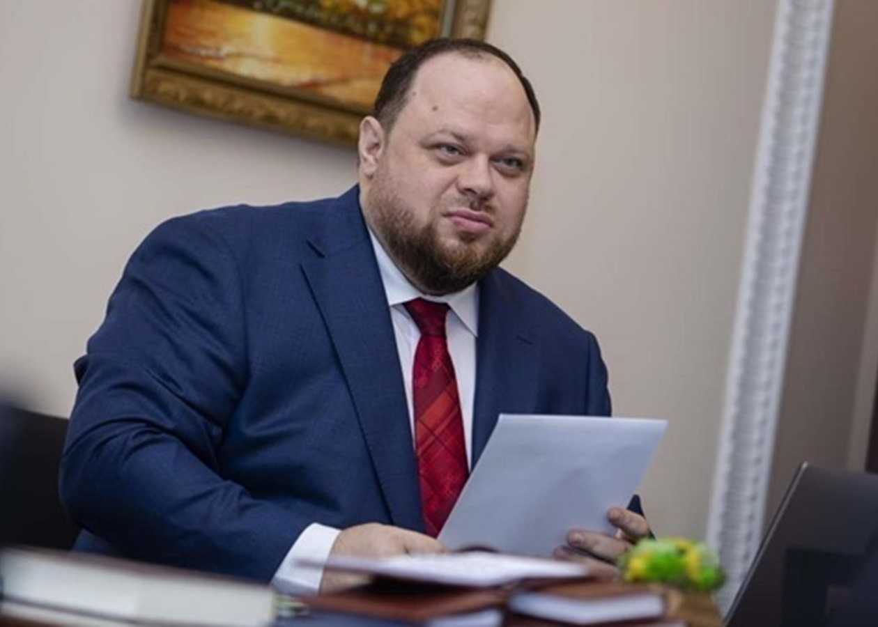 Стефанчук: 26 нардепів за кордоном, більшість виїхали без пояснення причин