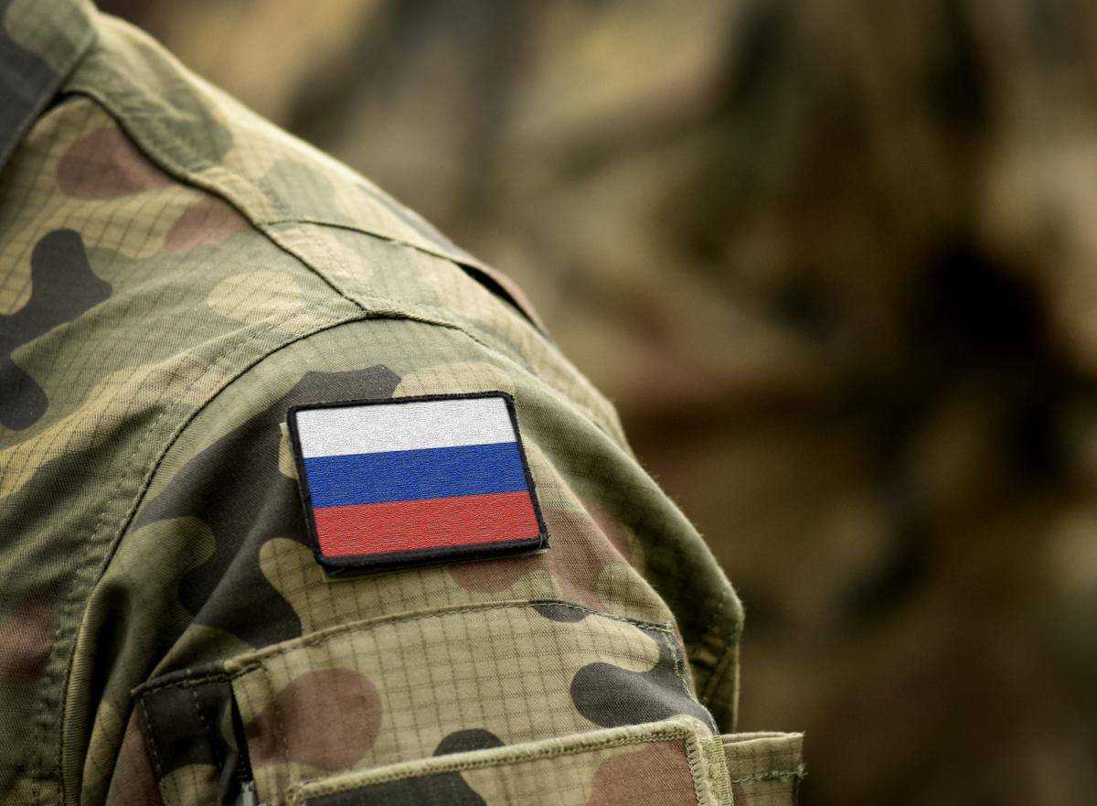 У російську армію почали набирати бомжів
