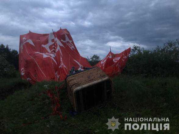 Падіння повітряної кулі з пасажирами на Хмельниччині: відкрито провадження через порушення правил польоту
