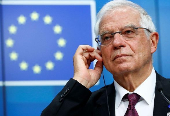 Поставка оружия Украине могла бы помочь стране быстрее отразить российское вторжение - Боррель