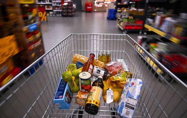 Блокада границы: какие продукты могут исчезнуть с полок магазинов в Украине