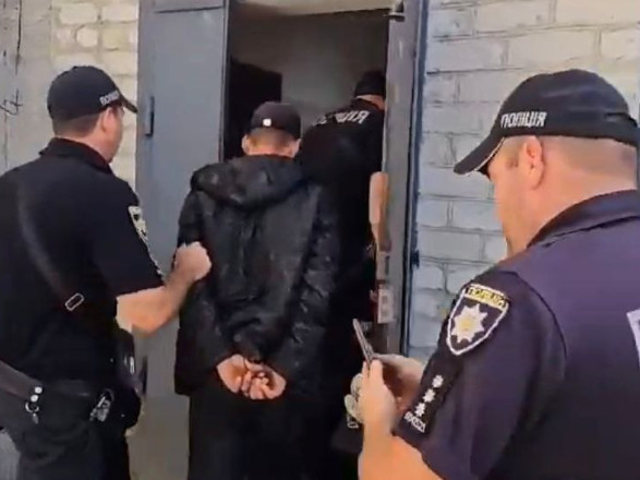 Изнасиловал и убил 16-летнюю девушку: на Днепропетровщине задержали подозреваемого