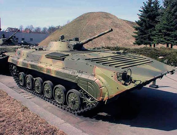 рф экономит свою технику, выводя на поле боя старое вооружение - ВСУ