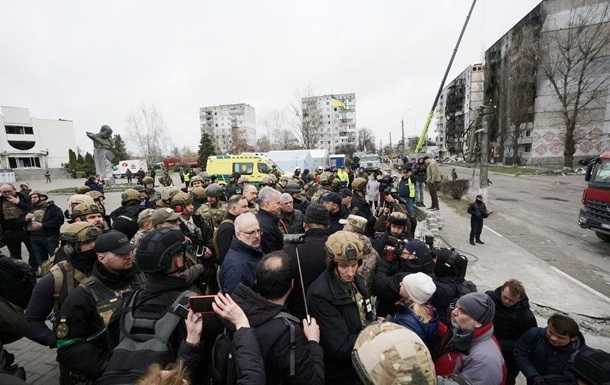Президенти Литви і Латвії вимагають зброї та "план Маршалла" для України