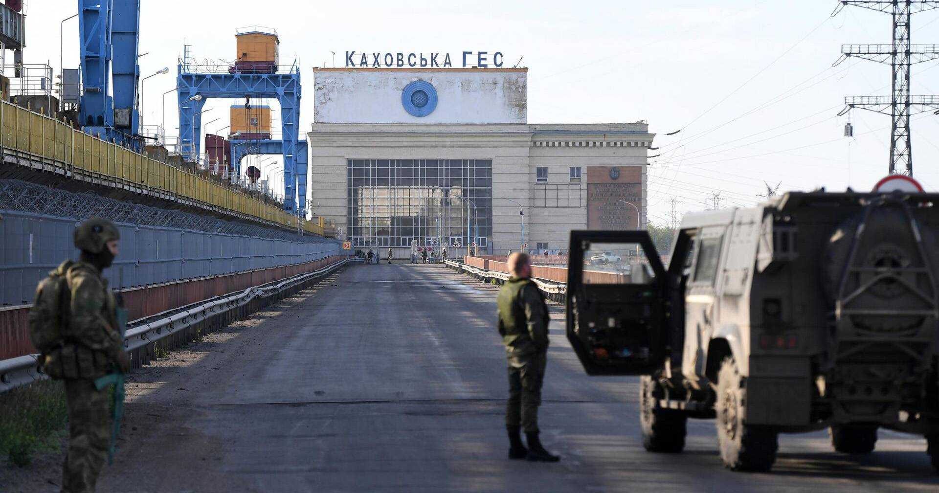 Наслідки "прильоту" по мосту біля Новокаховської ГЕС