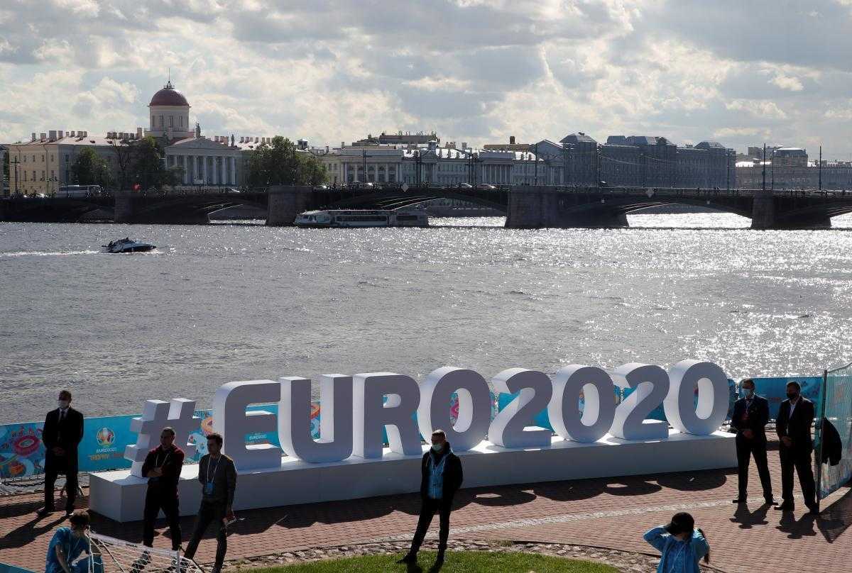 Офіційно: УЄФА представив м'яч півфіналів і фіналу Євро-2020