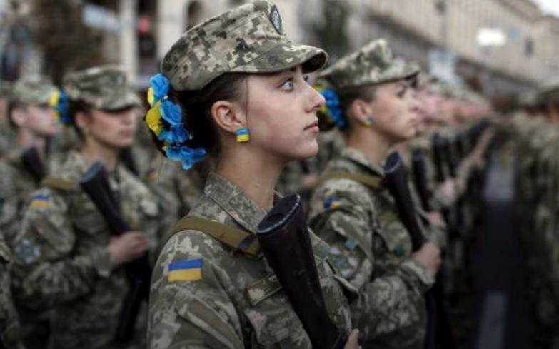 В Україні на військовий облік ставитимуть жінок окремих професій: повний список