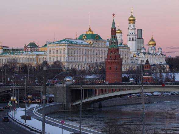 Макрон зателефонував Путіну. Обговорили Україну