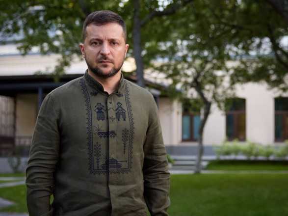 Зеленський: Завтра можливі огидні російські провокації та жорстокі удари
