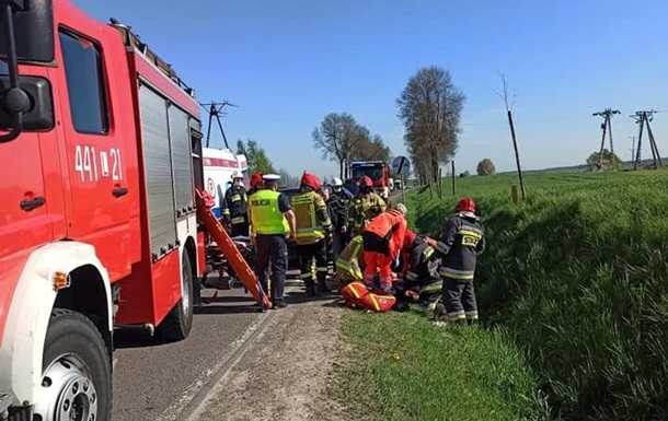 У ДТП з українцями в Польщі загинула дитина