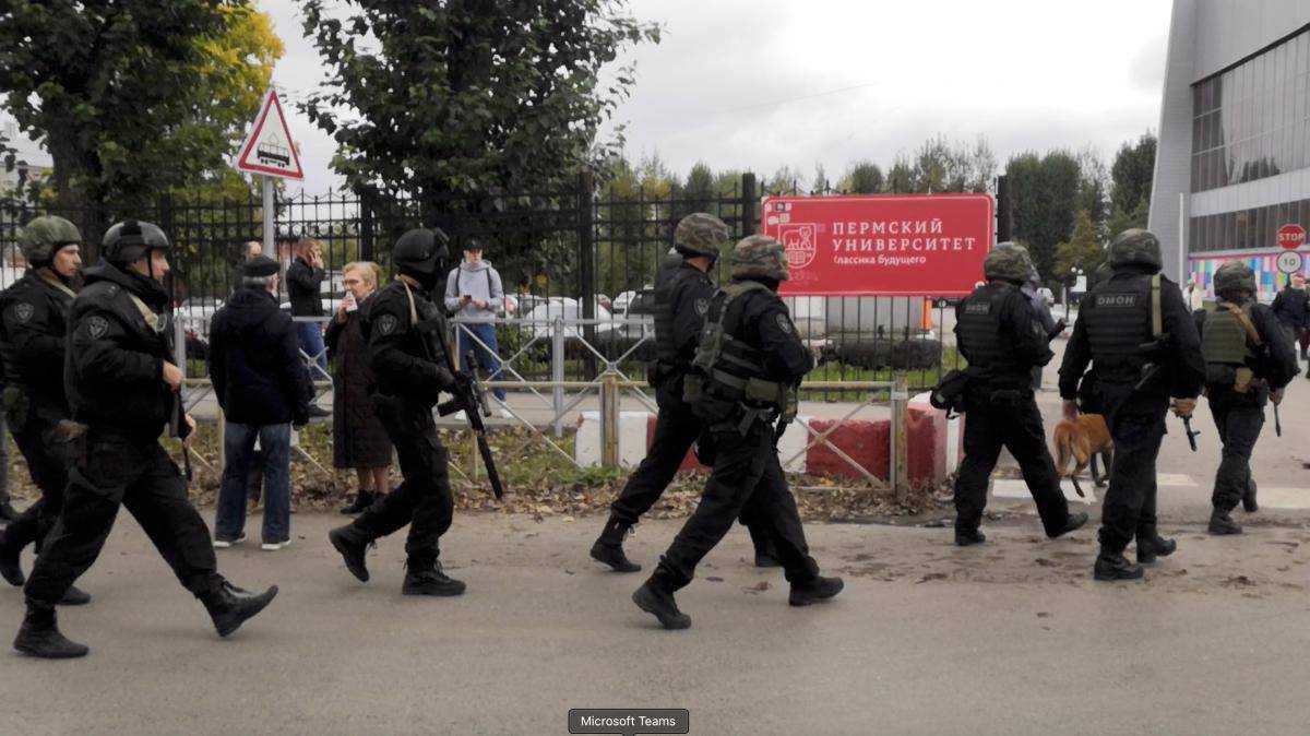 Головний слідчий Пермі покінчив з життям після наради про стрілянину в університеті