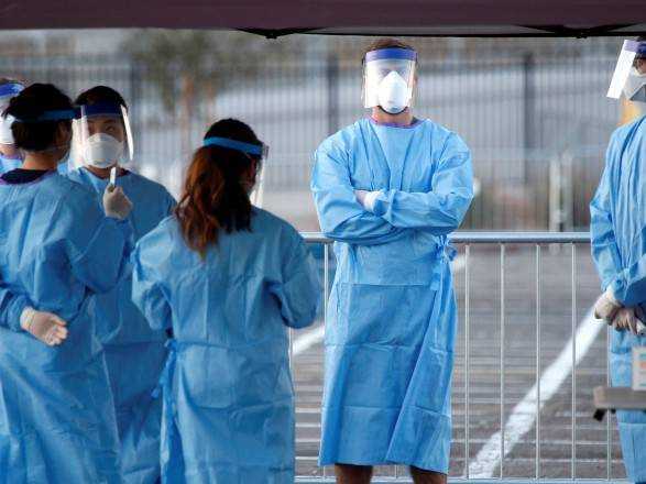 У США вивчають дію третьої дози вакцини від COVID-19 іншого виробника на людину