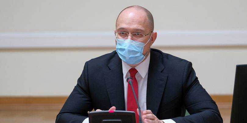 Карантин выходного дня отменили, Новый год под вопросом. Что планирует Кабмин