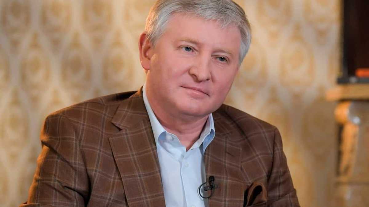 Ахметов має намір відбудувати Маріуполь та метпідприємства