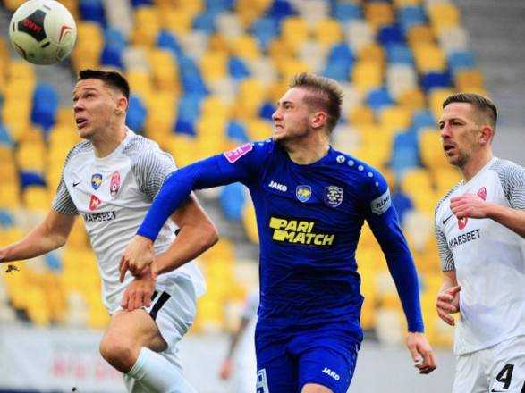 Футбол: "Львів" перервав переможну серію "Зорі"