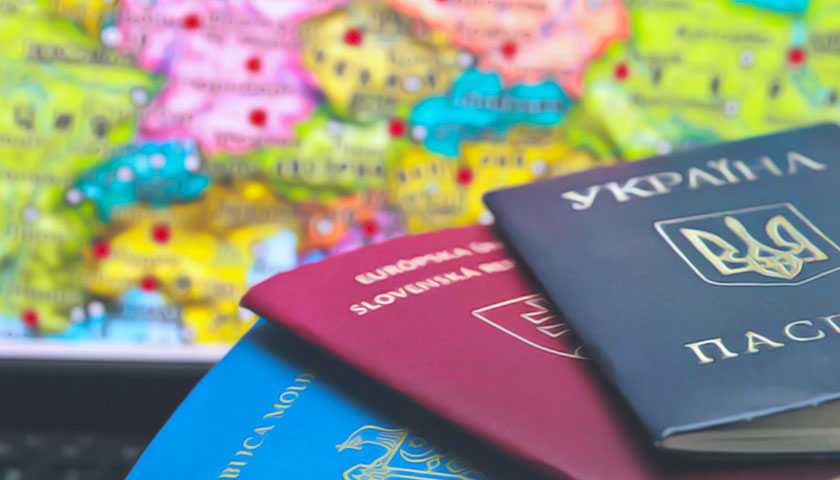 Украинцам позволят иметь двойное гражданство