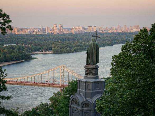 Удари по Києву: Кличко повідомив про влучання ракет у Шевченківський та Солом'янський райони