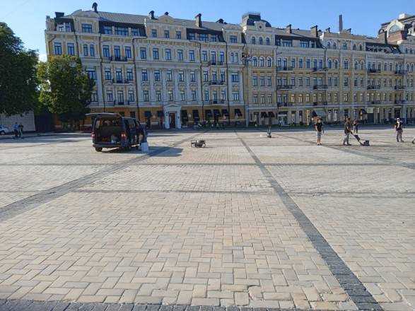 Дрифт на Софіївській площі завдав збитків на близько 50 тис. грн. Авто хочуть вилучити