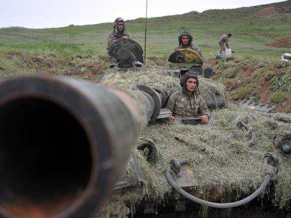 Ситуация в Карабахе: Азербайджан сообщил, что Армения обстреляла город Горадиз