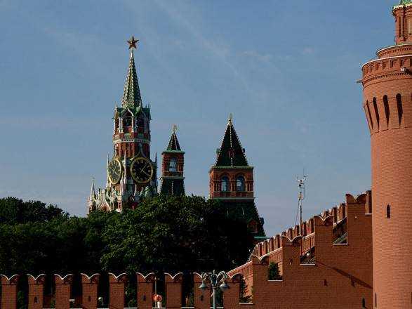 Путін та Макрон провели телефонну розмову: обговорювали також Україну