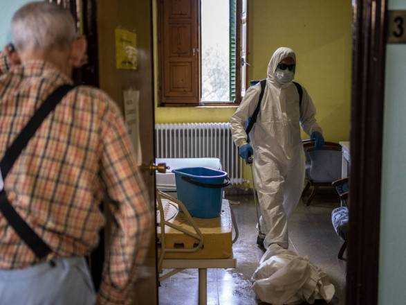 Пандемия COVID-19: количество выздоровевших в Испании за сутки втрое превышает новые случаи, в общем 24,2 тысячи жертв