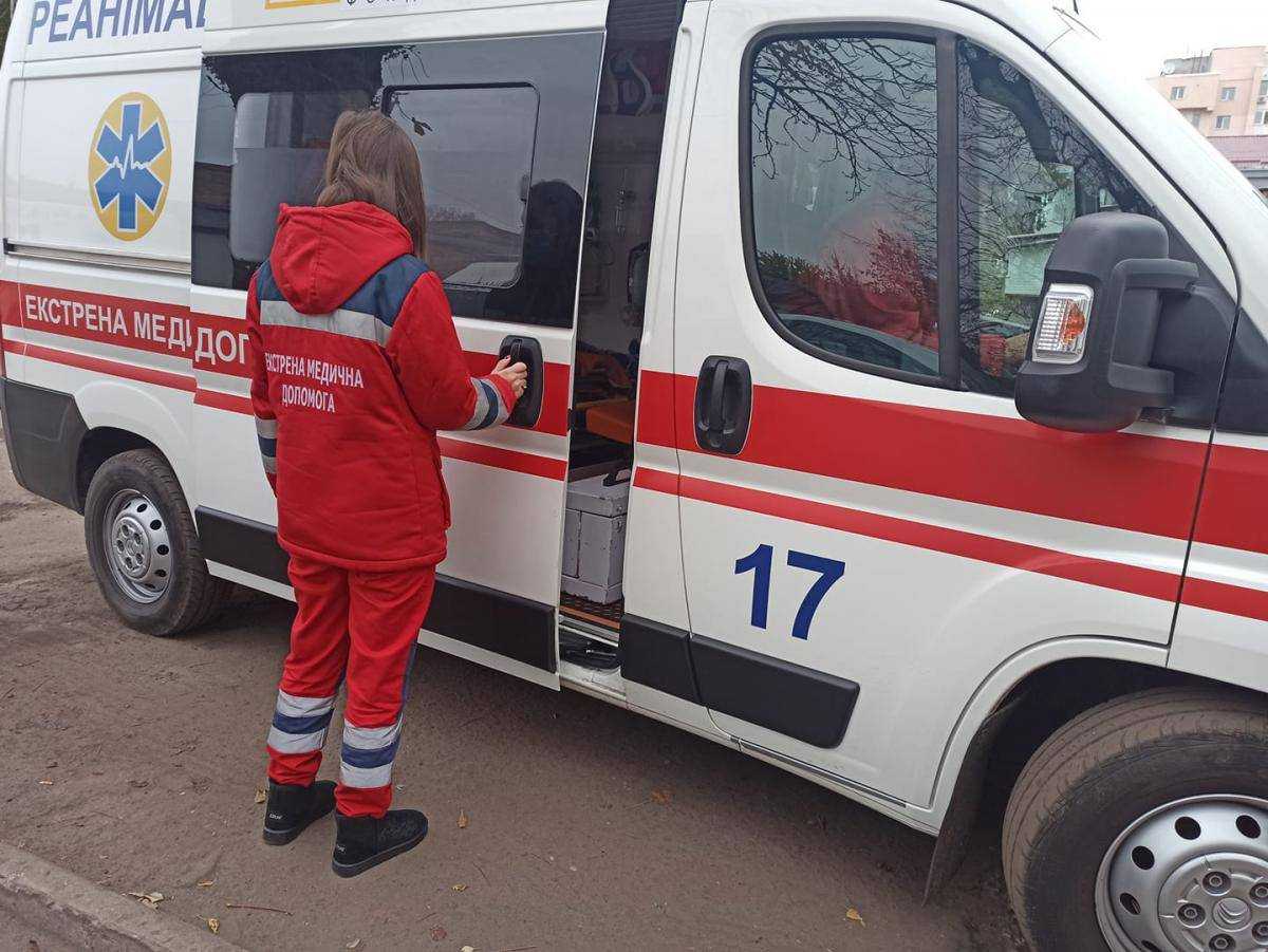 Комаровський детально пояснив, коли потрібно викликати "швидку" дитині
