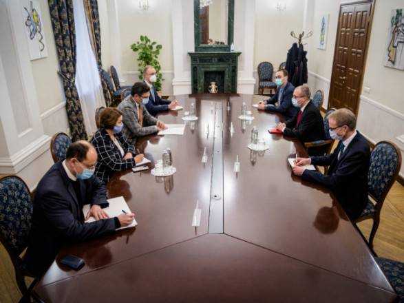 Украина обсудила с ВОЗ совместное противодействие пандемии COVID-19