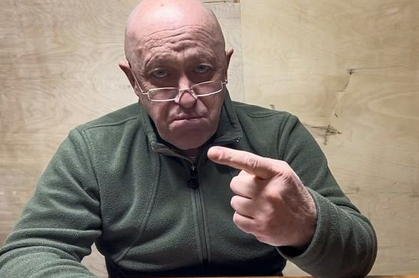 Не дошли до москвы 200 километров: пригожин заявил, что "разворачивает колонны"