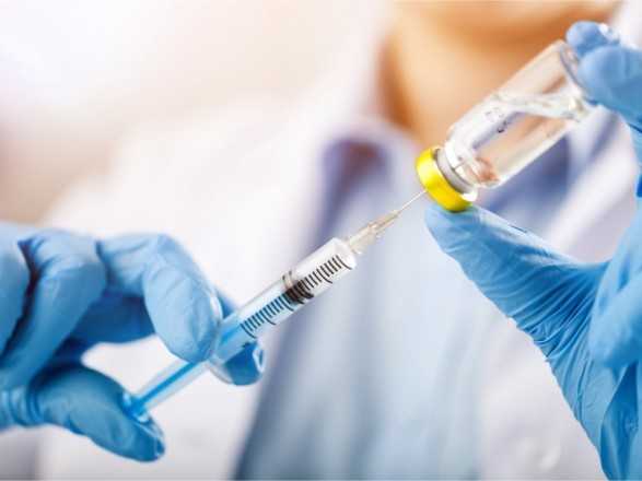 Вакцинація від COVID-19 для освітян може стати обов’язковою – Шкарлет