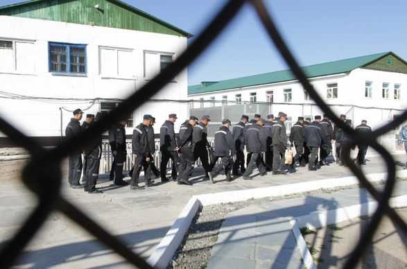 «Одноразові бійці-зеки»: ПВК «Вагнер» збирає на війну ув’язнених з російських колоній