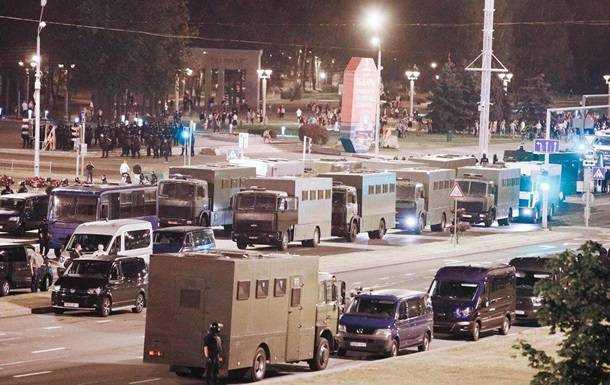 Силовики оцепили центр Минска