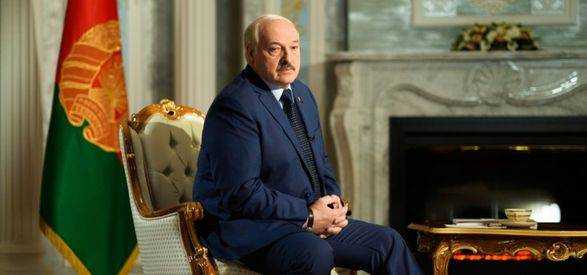 лукашенко назвав білорусь "авторитарною"