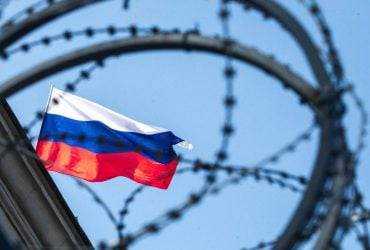 Російські окупанти на Донбасі розташовують артилерію серед житлових будинків - Резніков