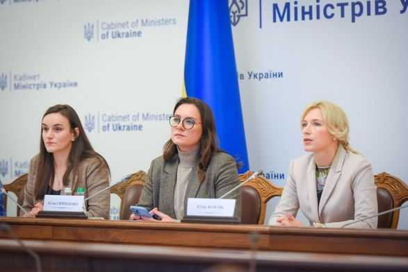 Безробітні українці будуть залучені до "Армії відновлення": що відомо