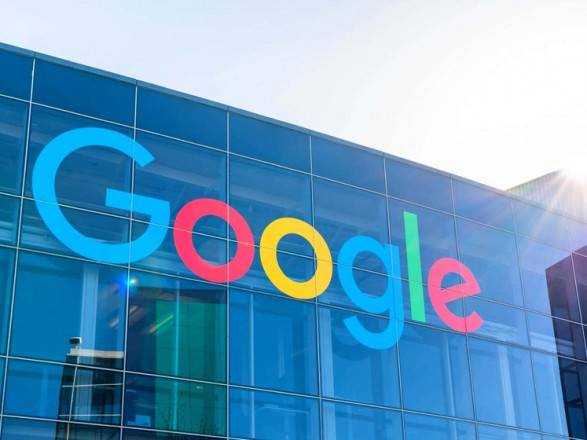 Google планує випустити свій перший розумний годинник