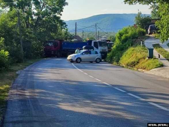 На кордоні Сербії та Косова почалися збройні сутички