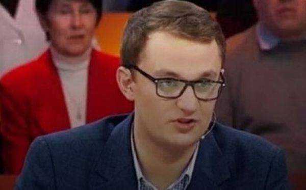 «Слуга народа» оправдался за скандал с собакой