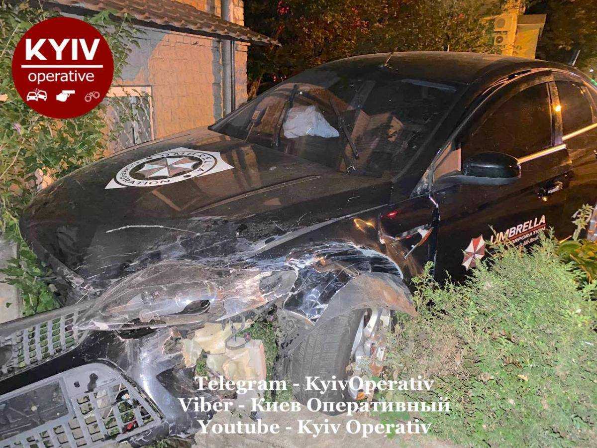 У Києві таксист влаштував ДТП й звинуватив у ній пасажирку: з'явилися деталі та фото