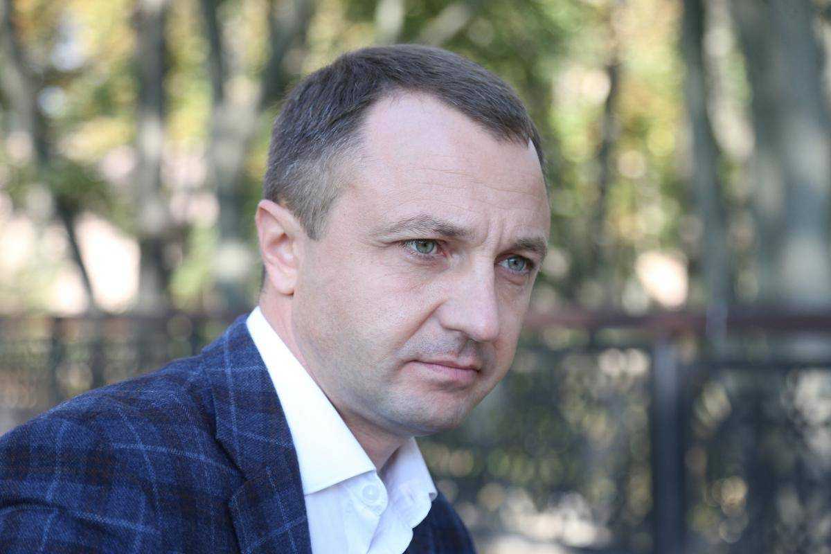 У Раді заговорили про звільнення мовного омбудсмена після його вимоги перейменувати низку міст