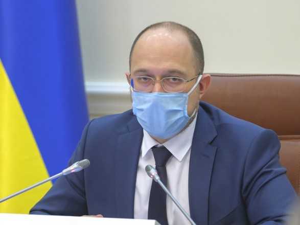 Запроваджувати тотальний локдаун по всій країні наразі немає потреби – Шмигаль